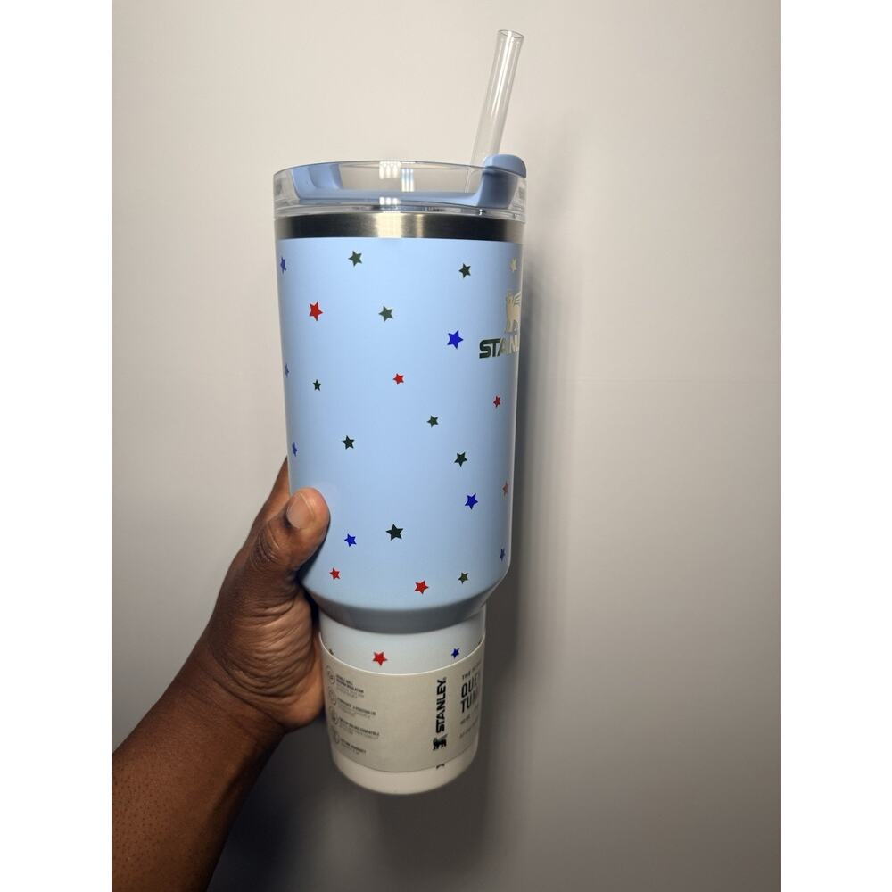 Stanley X Target OMBRE STARRY SPARKLE RED WHITE BLUE 40oz Tumbler IN HAND! - Picture 4 of 7